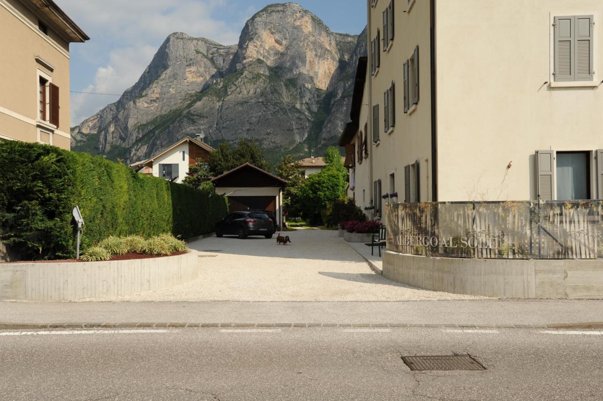 Albergo Al Sole Mezzolombardo Exterior foto