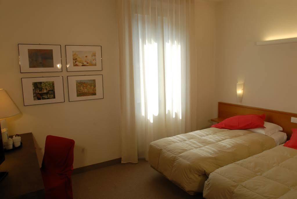 Albergo Al Sole Mezzolombardo Exterior foto